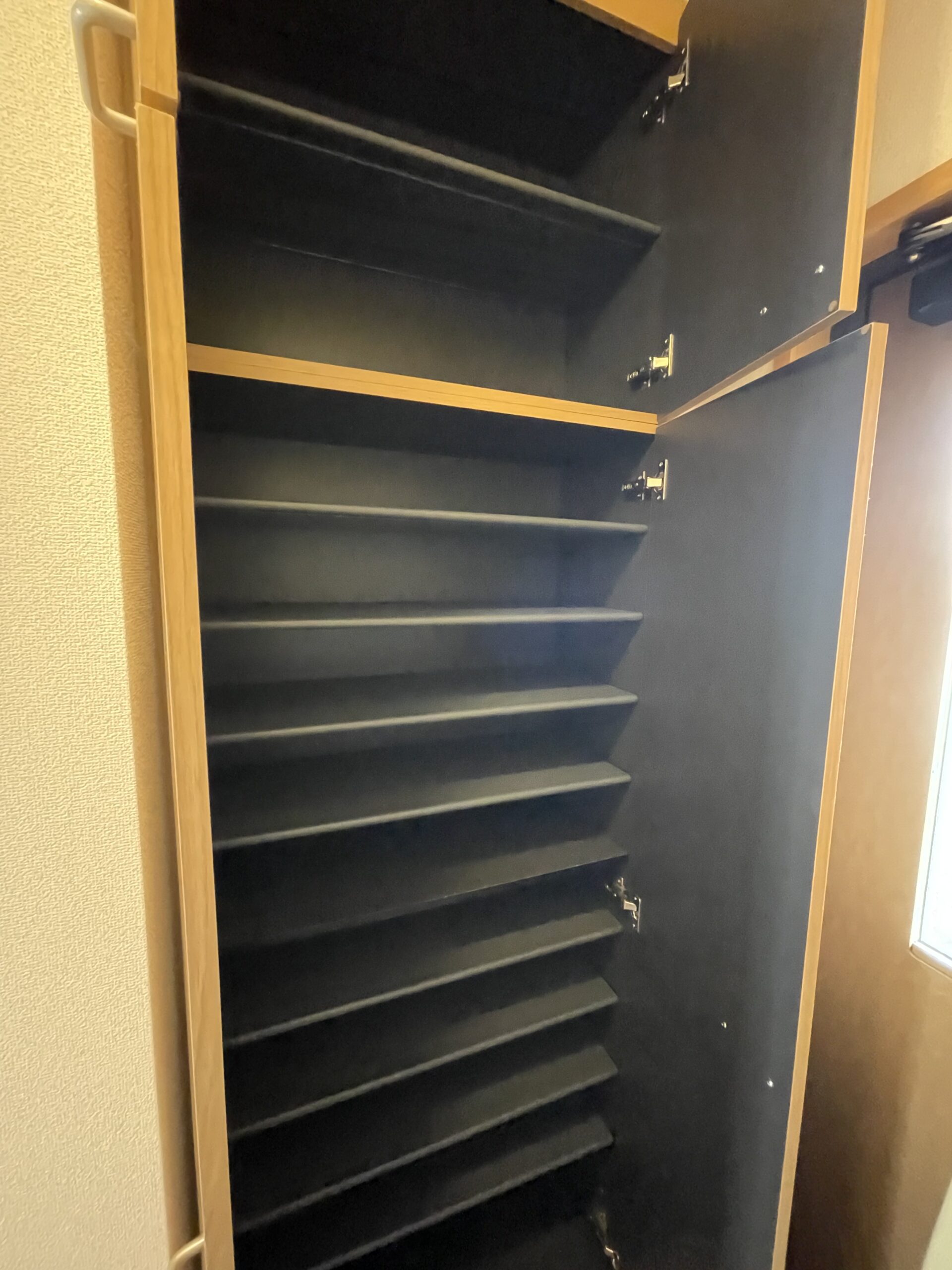 シャッターつきで安心！2F設備充実2DK♪